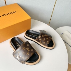 Louis Vuitton Slippers